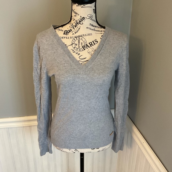 Michael Kors Sweaters - Women’s Michael KORS Gray V Neck Long sleeve sweater small